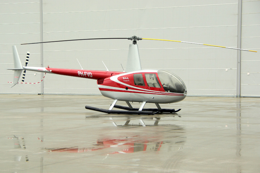 R44 PH-FVD