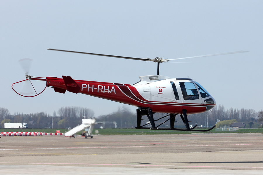 Enstrom 480 PH-PHA